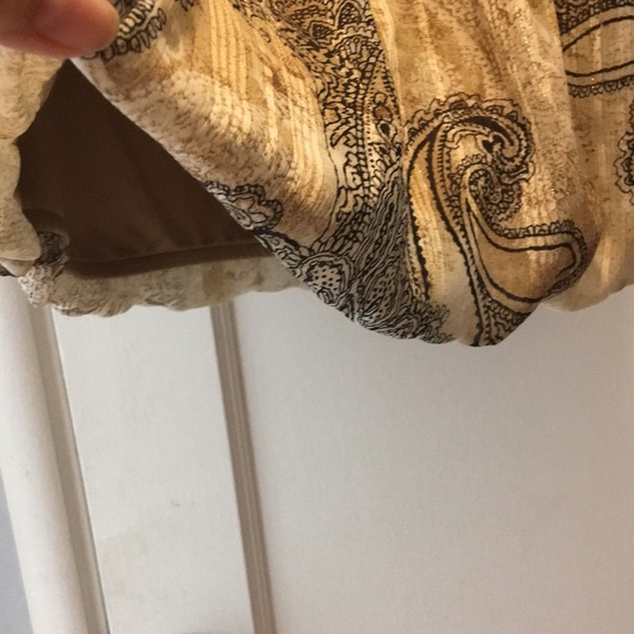 Blouse - flowwy with gold shimmer pipes throughout - Picture 3 of 6